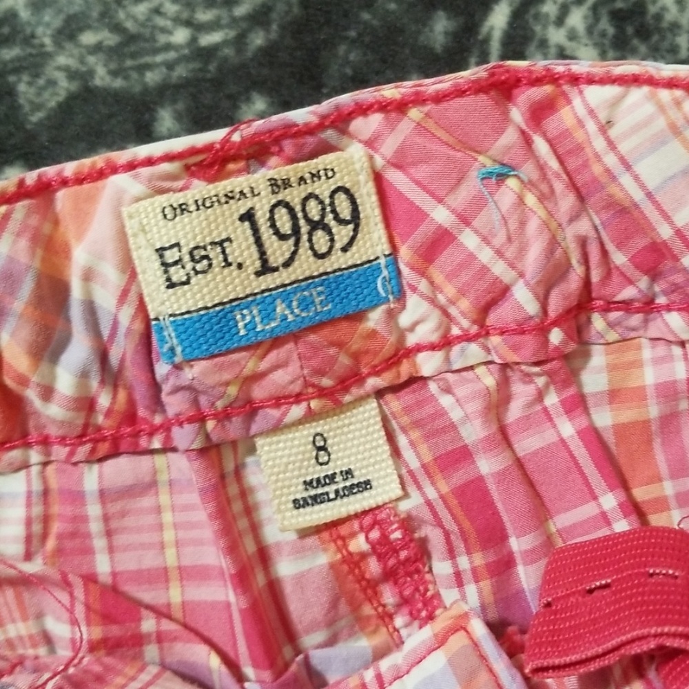 Shorts - Picture 2 of 3
